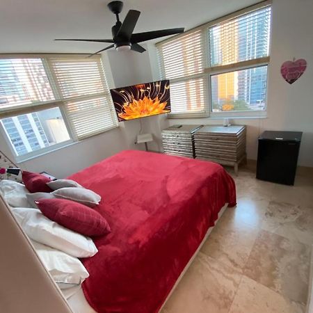 Comfortable Room In The Brickell City Center Area Маямі Екстер'єр фото