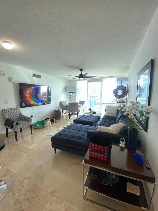 Comfortable Room In The Brickell City Center Area Маямі Екстер'єр фото
