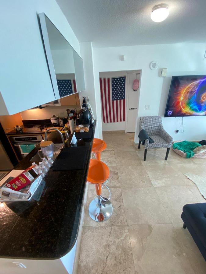 Comfortable Room In The Brickell City Center Area Маямі Екстер'єр фото