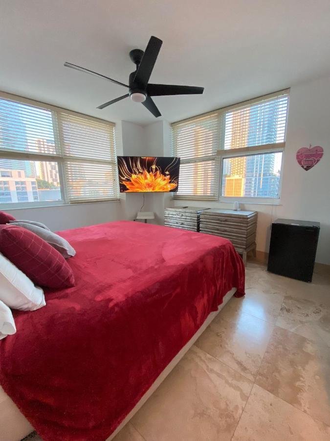 Comfortable Room In The Brickell City Center Area Маямі Екстер'єр фото